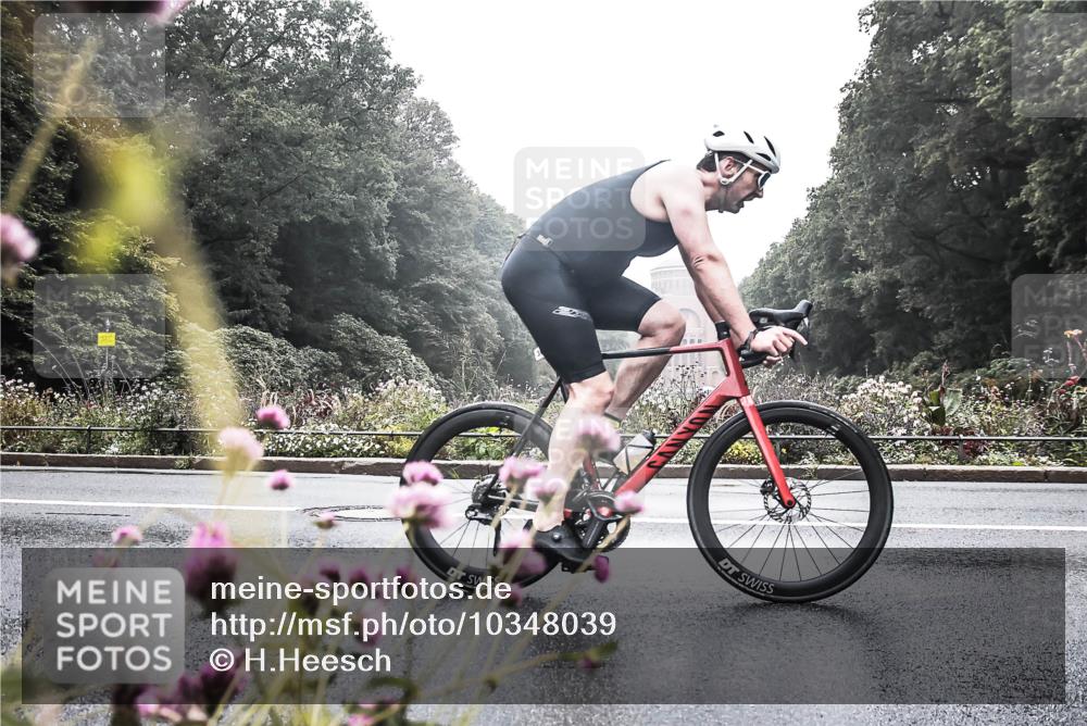 13.09.2026 - Stadtparktriathlon H.Heesch http://msf.ph/oto/10348039 13.09.2026 10:16:28 Radfahren 211, 227, 284, 287, 301 meine-sportfotos.de