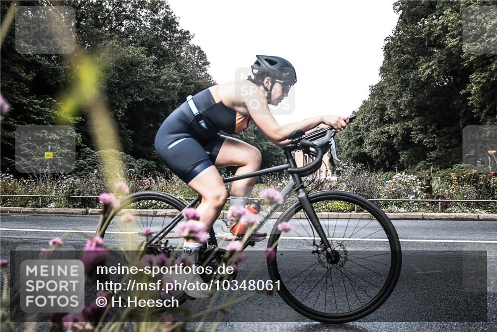 13.09.2026 - Stadtparktriathlon H.Heesch http://msf.ph/oto/10348061 13.09.2026 11:19:34 Radfahren 600, 612, 709, 733, 760, 789, 812, 822 meine-sportfotos.de