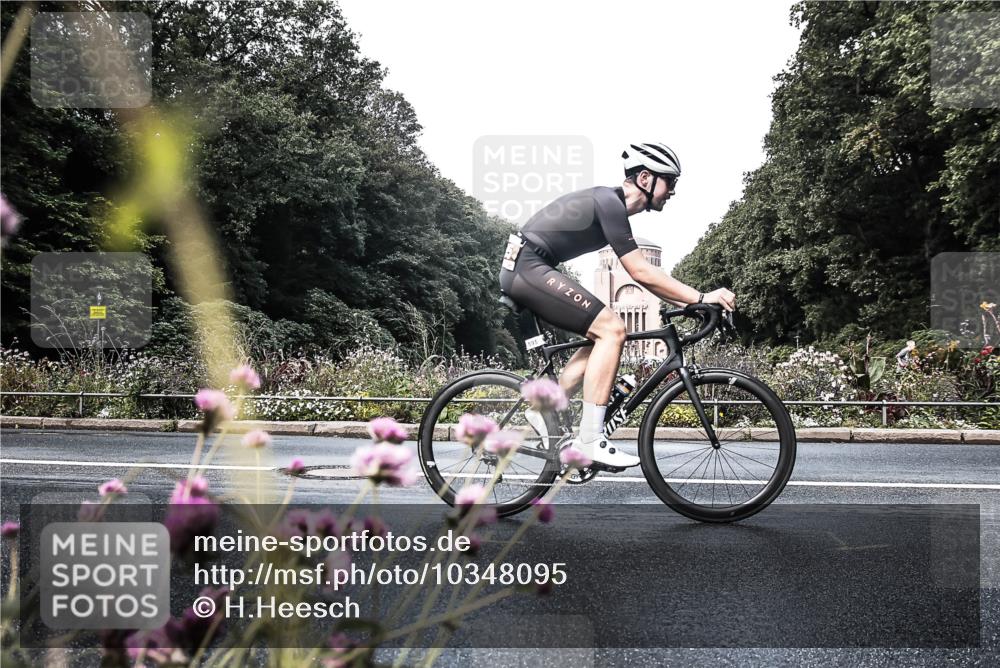 13.09.2026 - Stadtparktriathlon H.Heesch http://msf.ph/oto/10348095 13.09.2026 11:19:49 Radfahren 591, 595, 793 meine-sportfotos.de
