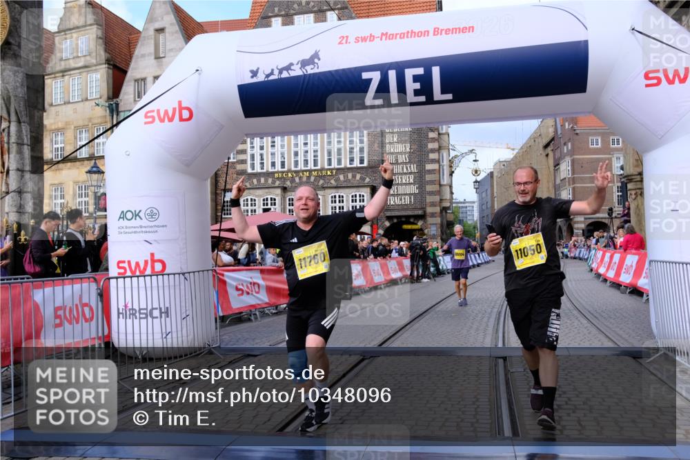 13.09.2026 - 21. swb-Marathon Bremen Tim E. http://msf.ph/oto/10348096 13.09.2026 11:19:41 Ziel 10004, 10629, 10933, 11050, 11760, 12224, 12462 meine-sportfotos.de