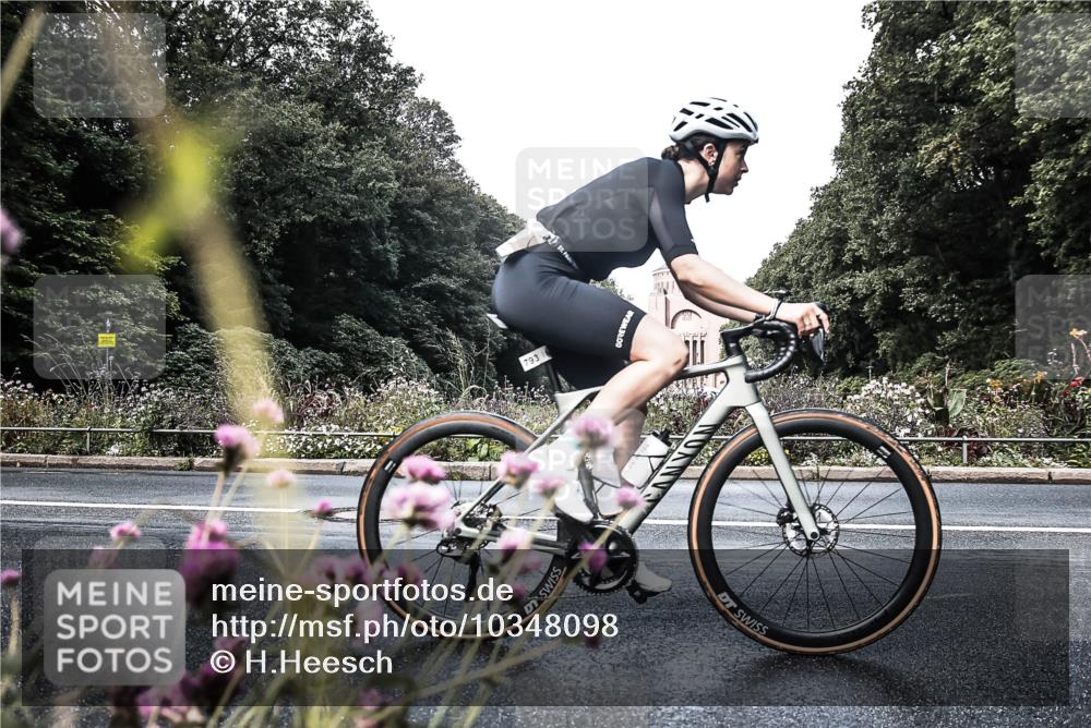 13.09.2026 - Stadtparktriathlon H.Heesch http://msf.ph/oto/10348098 13.09.2026 11:19:51 Radfahren 591, 595, 793 meine-sportfotos.de