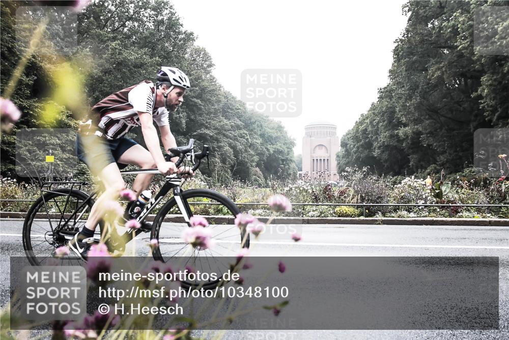 13.09.2026 - Stadtparktriathlon H.Heesch http://msf.ph/oto/10348100 13.09.2026 10:17:33 Radfahren 228, 317 meine-sportfotos.de