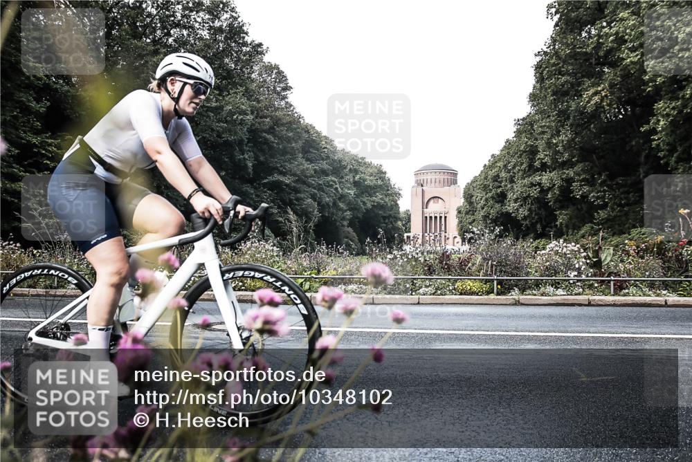 13.09.2026 - Stadtparktriathlon H.Heesch http://msf.ph/oto/10348102 13.09.2026 11:19:55 Radfahren 578, 619, 716, 720, 749, 799 meine-sportfotos.de