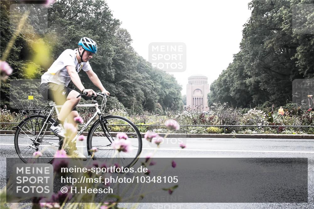 13.09.2026 - Stadtparktriathlon H.Heesch http://msf.ph/oto/10348105 13.09.2026 10:17:37 Radfahren 275, 337 meine-sportfotos.de