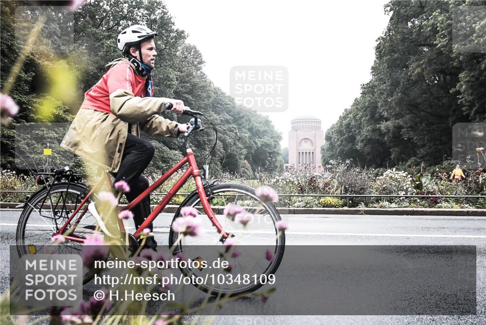 13.09.2026 - Stadtparktriathlon H.Heesch http://msf.ph/oto/10348109 13.09.2026 10:17:39 Radfahren 275, 337 meine-sportfotos.de
