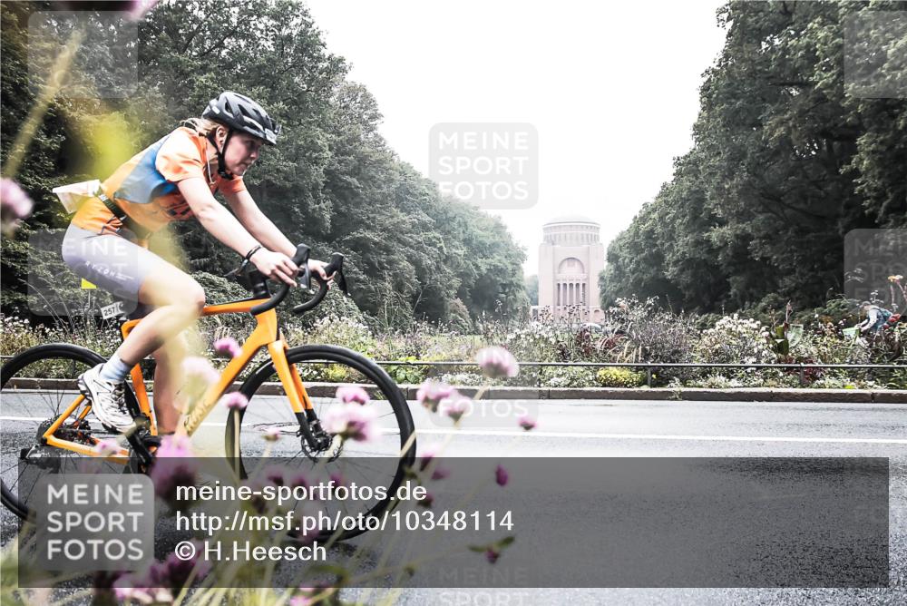 13.09.2026 - Stadtparktriathlon H.Heesch http://msf.ph/oto/10348114 13.09.2026 10:17:51 Radfahren 257, 283 meine-sportfotos.de