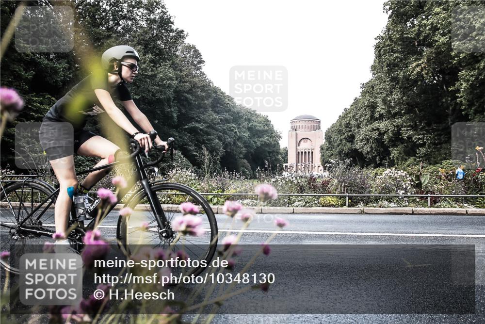 13.09.2026 - Stadtparktriathlon H.Heesch http://msf.ph/oto/10348130 13.09.2026 11:20:02 Radfahren 578, 664, 666, 785 meine-sportfotos.de