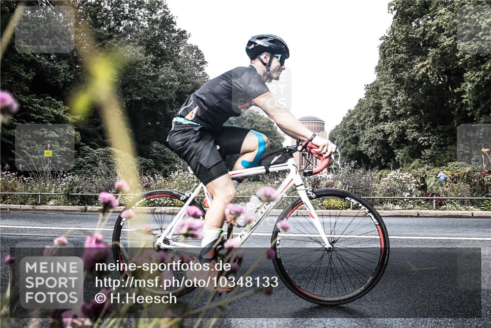 13.09.2026 - Stadtparktriathlon H.Heesch http://msf.ph/oto/10348133 13.09.2026 11:20:04 Radfahren 666, 785, 796 meine-sportfotos.de