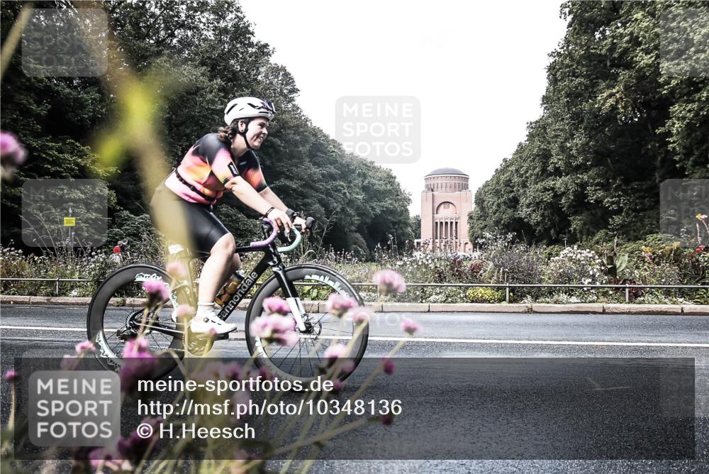13.09.2026 - Stadtparktriathlon H.Heesch http://msf.ph/oto/10348136 13.09.2026 11:20:08 Radfahren 510, 713, 796 meine-sportfotos.de