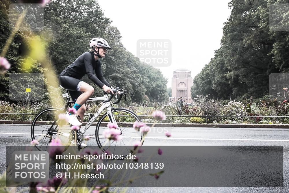 13.09.2026 - Stadtparktriathlon H.Heesch http://msf.ph/oto/10348139 13.09.2026 10:18:09 Radfahren 459, 463 meine-sportfotos.de