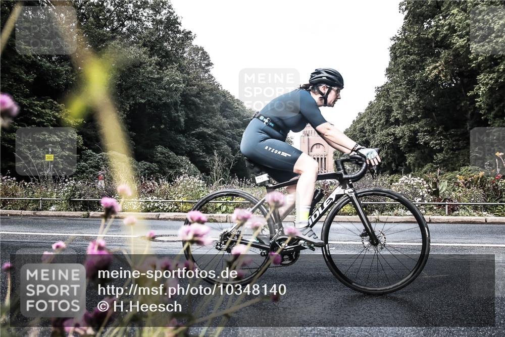 13.09.2026 - Stadtparktriathlon H.Heesch http://msf.ph/oto/10348140 13.09.2026 11:20:09 Radfahren 510, 713, 796 meine-sportfotos.de