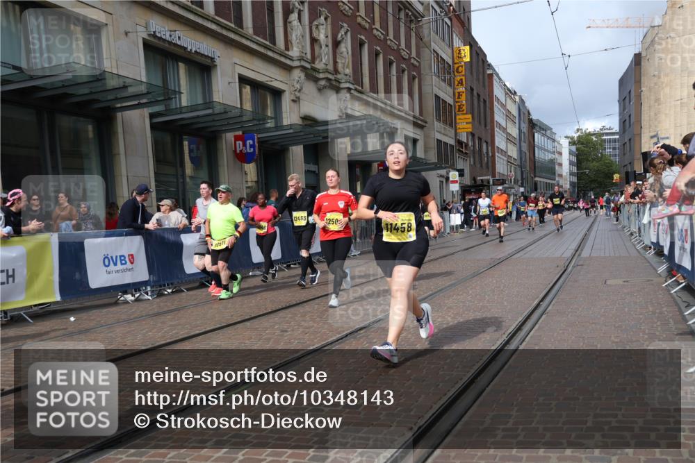 13.09.2026 - 21. swb-Marathon Bremen Strokosch-Dieckow http://msf.ph/oto/10348143 13.09.2026 11:11:15 Ziel 10155, 10510, 10511, 10546, 10552, 10616, 10977, 11036, 11216, 11239, 11289, 11533, 11702, 11870, 11927, 12082, 12126, 12220, 12286, 12311, 12336, 12464, 12508, 12553, 10313, 10419, 10527, 10611, 10644, 10653, 10792, 10841, 11043, 11062, 11141, 11231, 11237, 11458, 11483, 11679, 11691, 11745, 11993, 12148, 12396, 12401, 12507 meine-sportfotos.de