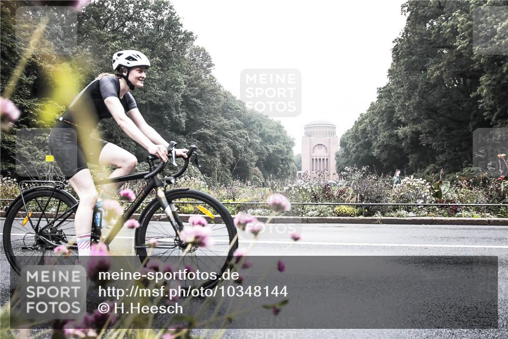 13.09.2026 - Stadtparktriathlon H.Heesch http://msf.ph/oto/10348144 13.09.2026 10:18:12 Radfahren 210, 459, 463 meine-sportfotos.de