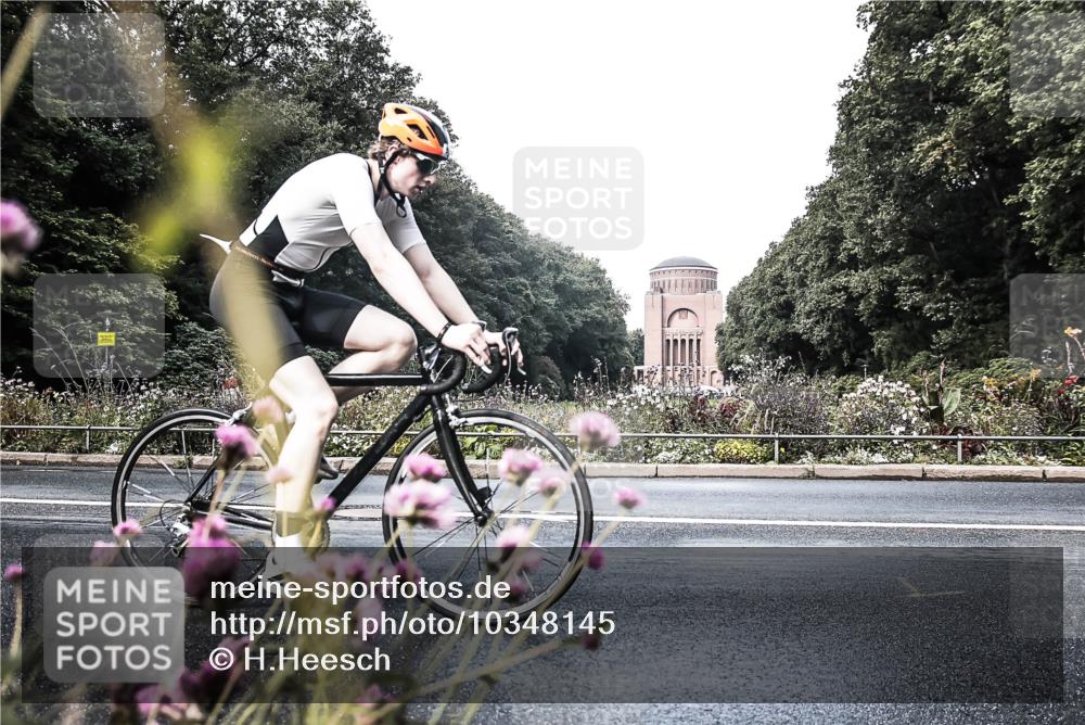 13.09.2026 - Stadtparktriathlon H.Heesch http://msf.ph/oto/10348145 13.09.2026 11:20:10 Radfahren 510, 713, 796 meine-sportfotos.de