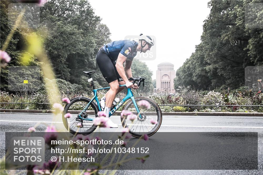 13.09.2026 - Stadtparktriathlon H.Heesch http://msf.ph/oto/10348152 13.09.2026 10:18:17 Radfahren 210, 261, 311 meine-sportfotos.de