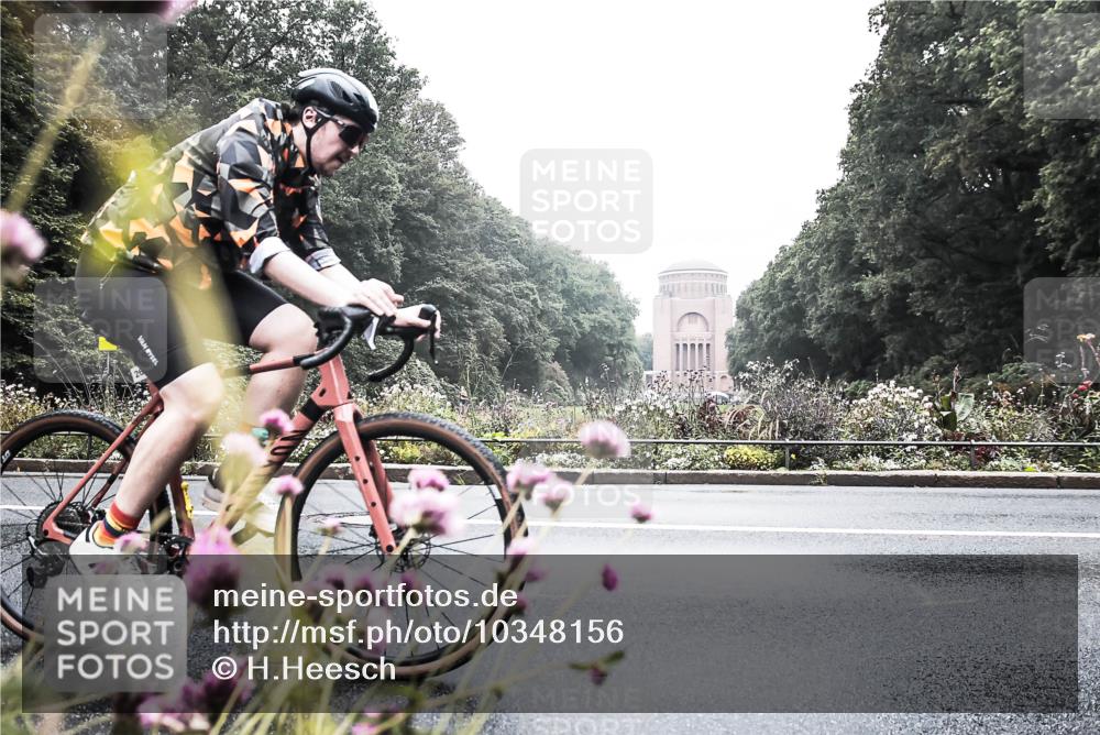 13.09.2026 - Stadtparktriathlon H.Heesch http://msf.ph/oto/10348156 13.09.2026 10:18:21 Radfahren 258, 261, 276 meine-sportfotos.de