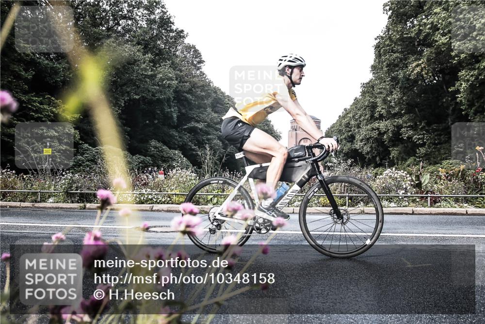 13.09.2026 - Stadtparktriathlon H.Heesch http://msf.ph/oto/10348158 13.09.2026 11:20:17 Radfahren 589, 596, 597, 702 meine-sportfotos.de