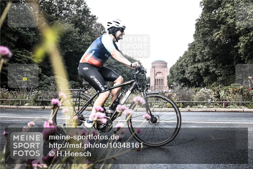13.09.2026 - Stadtparktriathlon H.Heesch http://msf.ph/oto/10348161 13.09.2026 11:20:18 Radfahren 589, 596, 597, 702 meine-sportfotos.de