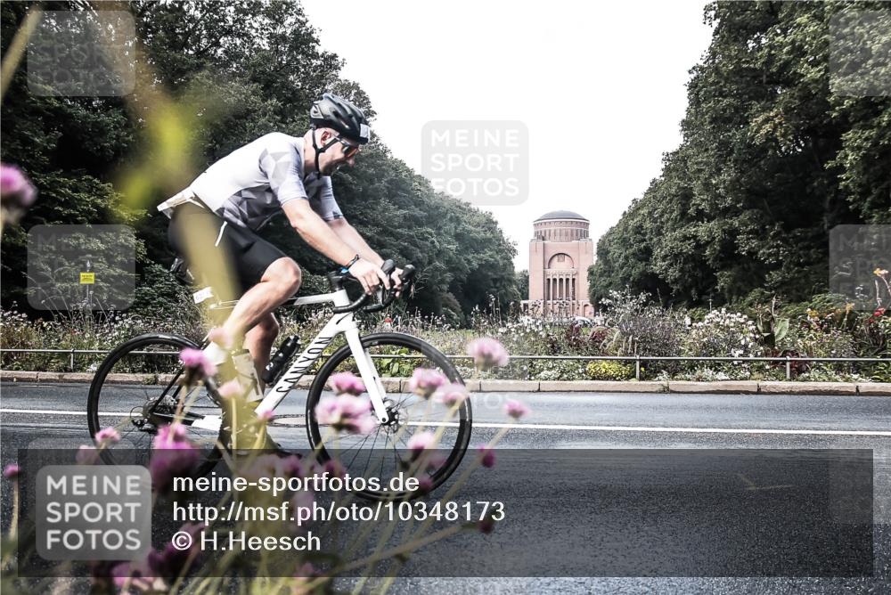 13.09.2026 - Stadtparktriathlon H.Heesch http://msf.ph/oto/10348173 13.09.2026 11:20:32 Radfahren 633, 643, 670, 815 meine-sportfotos.de