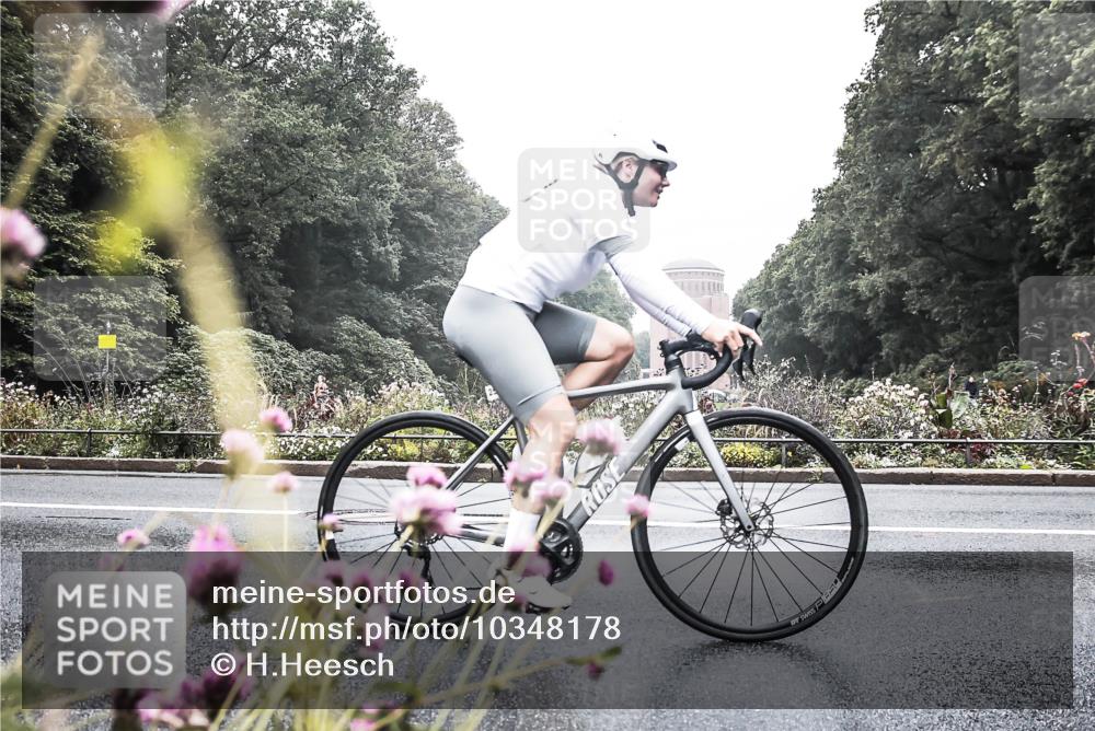 13.09.2026 - Stadtparktriathlon H.Heesch http://msf.ph/oto/10348178 13.09.2026 10:18:28 Radfahren 212, 251, 258, 276, 279, 359, 389 meine-sportfotos.de
