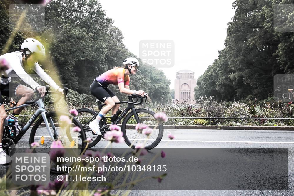 13.09.2026 - Stadtparktriathlon H.Heesch http://msf.ph/oto/10348185 13.09.2026 10:18:32 Radfahren 279, 359, 389 meine-sportfotos.de