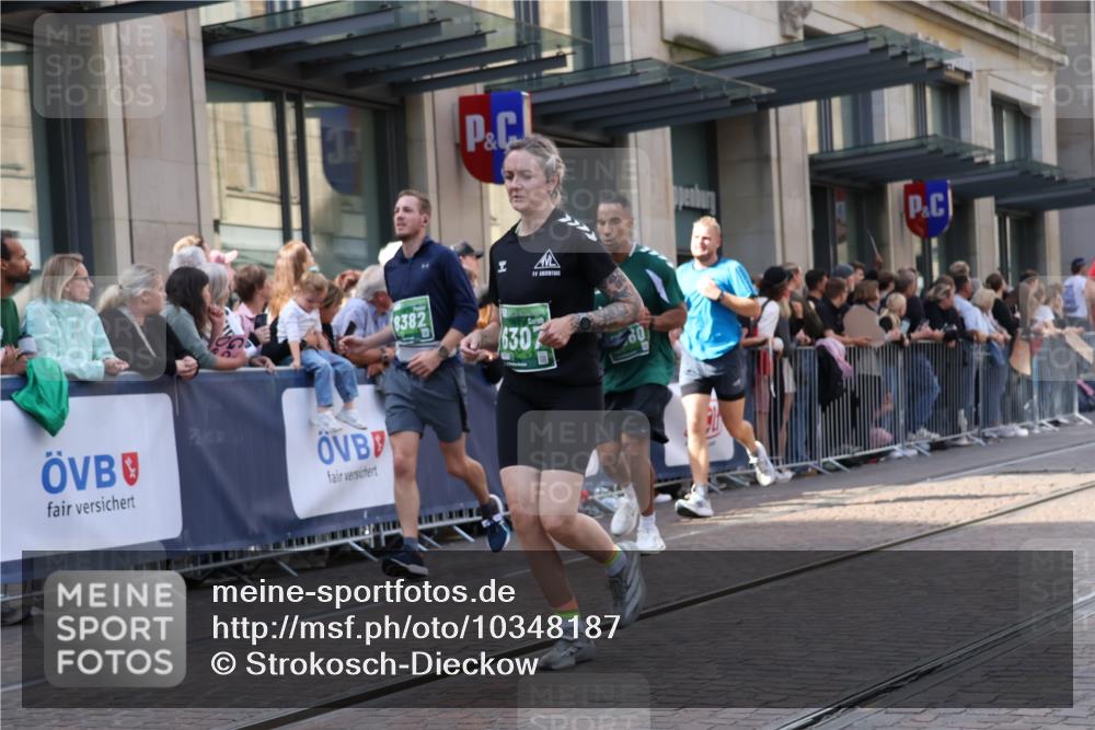 13.09.2026 - 21. swb-Marathon Bremen Strokosch-Dieckow http://msf.ph/oto/10348187 13.09.2026 13:30:42 Ziel 217, 244, 1189, 1398, 1479, 2513, 2802, 2902, 3360, 3800, 4251, 4647, 5600, 5681, 5802, 5846, 5900, 6307, 6419, 6732, 7198, 7359, 7637, 7760, 7798, 7882, 8382, 8543, 8616, 9274, 9290, 9507, 9653, 9767, 9937, 9958, 9962, 9969, 9976, 9977, 13152, 13215, 625, 800, 834, 1067, 1533, 1771, 1841, 1926, 1941, 2369, 2452, 2723, 2900, 2985, 3163, 3164, 3425, 4058, 4206, 4332, 4342, 4415, 4425, 4748, 4757, 4920, 5506, 5551, 7821, 8090, 8169, 8314, 8494 meine-sportfotos.de