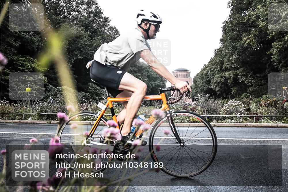 13.09.2026 - Stadtparktriathlon H.Heesch http://msf.ph/oto/10348189 13.09.2026 11:20:44 Radfahren 594, 602, 641, 824 meine-sportfotos.de