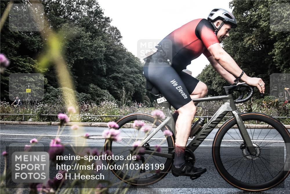 13.09.2026 - Stadtparktriathlon H.Heesch http://msf.ph/oto/10348199 13.09.2026 11:20:46 Radfahren 594, 602, 641, 824 meine-sportfotos.de