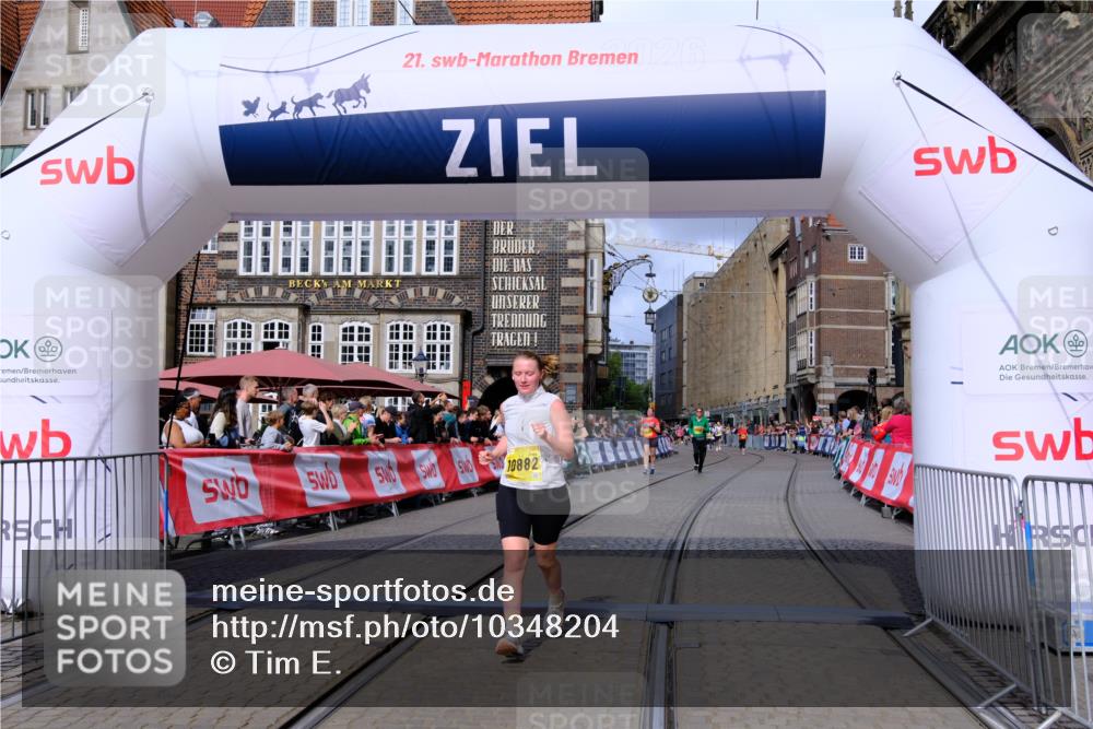 13.09.2026 - 21. swb-Marathon Bremen Tim E. http://msf.ph/oto/10348204 13.09.2026 11:20:08 Ziel 10430, 10882, 11457, 11546, 12472 meine-sportfotos.de