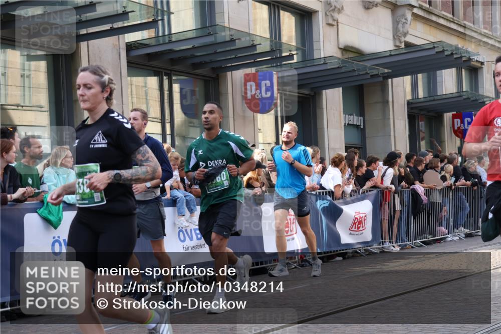 13.09.2026 - 21. swb-Marathon Bremen Strokosch-Dieckow http://msf.ph/oto/10348214 13.09.2026 13:30:43 Ziel 217, 244, 1189, 1398, 1479, 2513, 2802, 2902, 3360, 3800, 4251, 4647, 5600, 5681, 5802, 5846, 5900, 6307, 6419, 6732, 7198, 7359, 7637, 7760, 7798, 7882, 8097, 8382, 8543, 8616, 9274, 9290, 9507, 9653, 9767, 9937, 9958, 9962, 9969, 9976, 9977, 13152, 13215, 625, 800, 834, 1067, 1533, 1771, 1841, 1926, 1941, 2369, 2452, 2723, 2985, 3163, 3164, 3425, 4058, 4206, 4332, 4342, 4415, 4425, 4748, 4757, 4920, 5506, 5551, 5802, 7821, 8090, 8169, 8314 meine-sportfotos.de