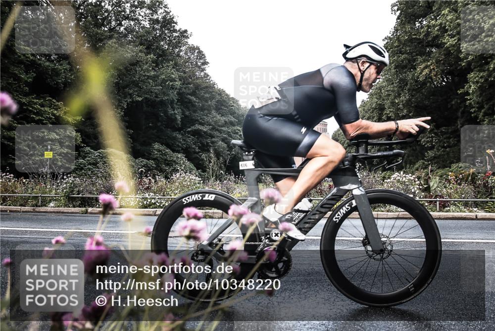 13.09.2026 - Stadtparktriathlon H.Heesch http://msf.ph/oto/10348220 13.09.2026 11:20:57 Radfahren 618, 635, 665, 686, 745, 806 meine-sportfotos.de