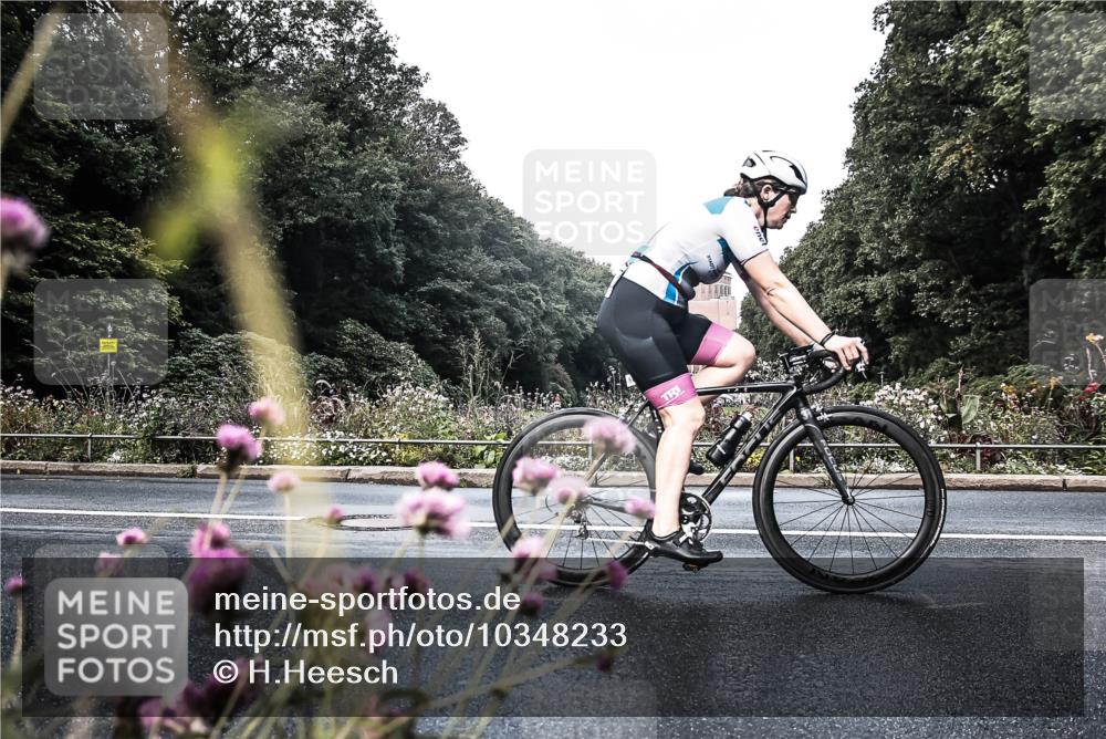 13.09.2026 - Stadtparktriathlon H.Heesch http://msf.ph/oto/10348233 13.09.2026 11:20:59 Radfahren 618, 621, 665, 686, 745, 806 meine-sportfotos.de