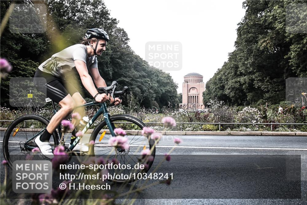 13.09.2026 - Stadtparktriathlon H.Heesch http://msf.ph/oto/10348241 13.09.2026 11:21:03 Radfahren 621, 741, 745 meine-sportfotos.de