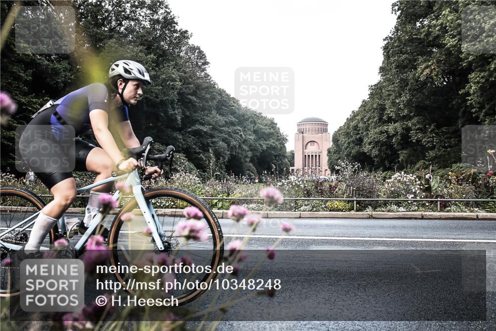 13.09.2026 - Stadtparktriathlon H.Heesch http://msf.ph/oto/10348248 13.09.2026 11:21:07 Radfahren 696, 741, 776, 781 meine-sportfotos.de