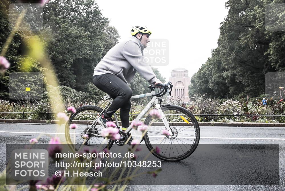 13.09.2026 - Stadtparktriathlon H.Heesch http://msf.ph/oto/10348253 13.09.2026 10:19:09 Radfahren 247, 274, 309 meine-sportfotos.de