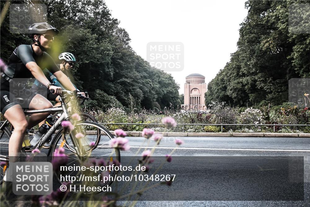 13.09.2026 - Stadtparktriathlon H.Heesch http://msf.ph/oto/10348267 13.09.2026 11:21:19 Radfahren 519, 644, 737, 740, 825, 826 meine-sportfotos.de