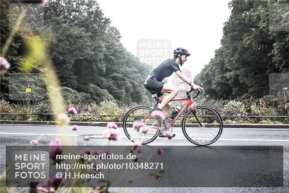 13.09.2026 - Stadtparktriathlon H.Heesch http://msf.ph/oto/10348271 13.09.2026 10:19:21 Radfahren 312, 344, 372, 399, 454 meine-sportfotos.de