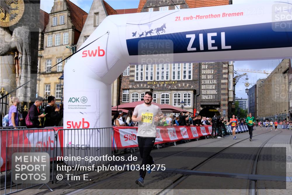 13.09.2026 - 21. swb-Marathon Bremen Tim E. http://msf.ph/oto/10348275 13.09.2026 11:20:11 Ziel 10430, 10882, 11546, 12472 meine-sportfotos.de