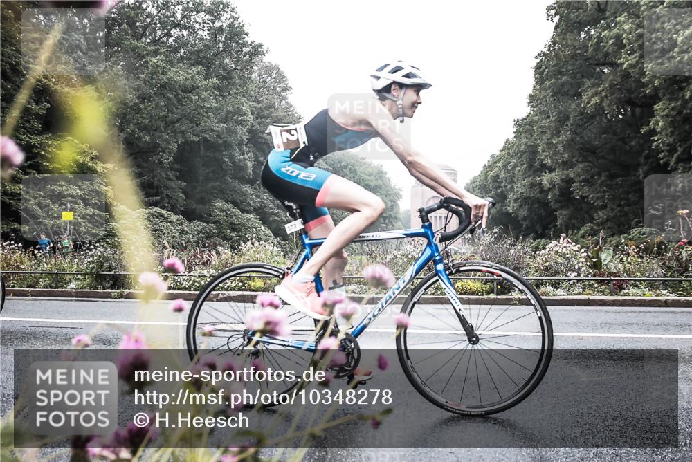 13.09.2026 - Stadtparktriathlon H.Heesch http://msf.ph/oto/10348278 13.09.2026 10:19:24 Radfahren 262, 264, 344, 372, 399, 454 meine-sportfotos.de