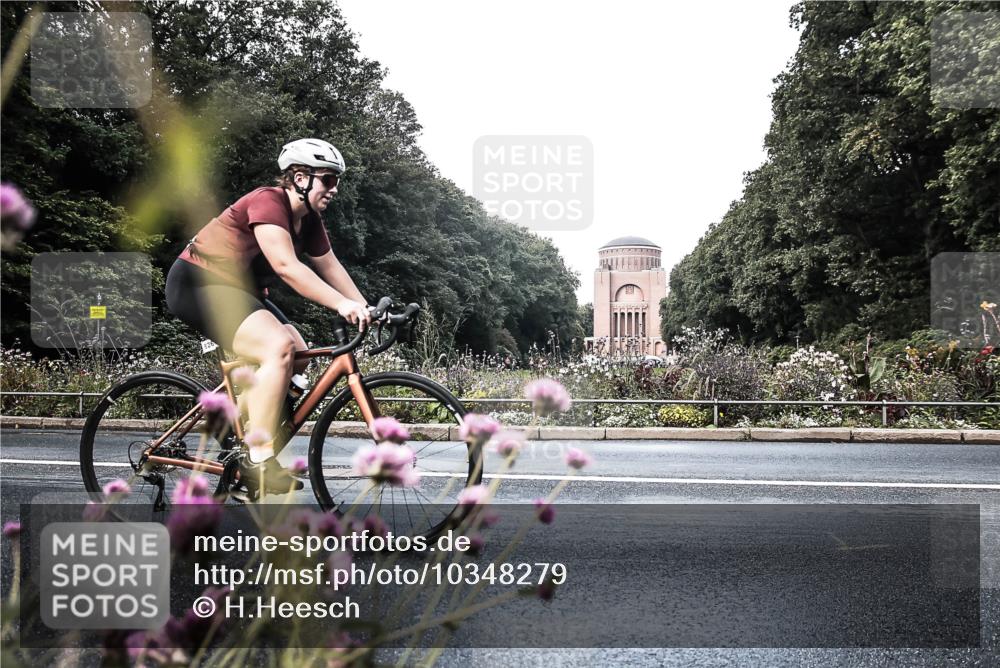 13.09.2026 - Stadtparktriathlon H.Heesch http://msf.ph/oto/10348279 13.09.2026 11:21:23 Radfahren 644, 653, 737, 740, 826, 1800 meine-sportfotos.de