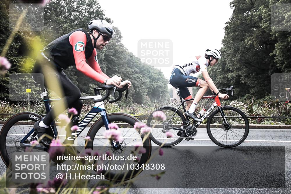 13.09.2026 - Stadtparktriathlon H.Heesch http://msf.ph/oto/10348308 13.09.2026 10:19:34 Radfahren 225, 229, 305, 322 meine-sportfotos.de