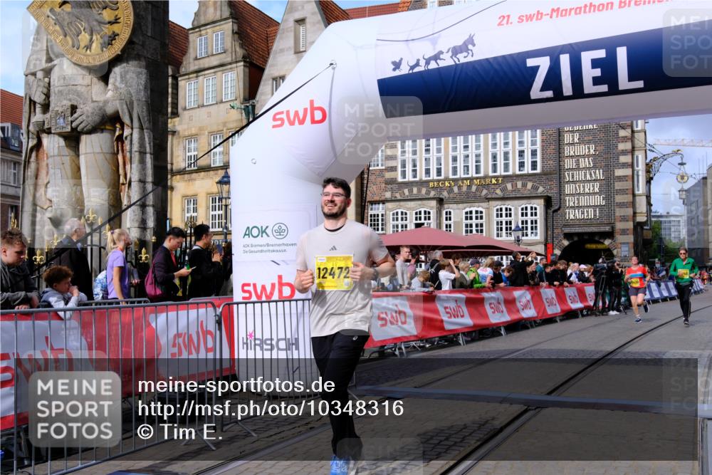 13.09.2026 - 21. swb-Marathon Bremen Tim E. http://msf.ph/oto/10348316 13.09.2026 11:20:11 Ziel 10430, 10882, 11546, 12472 meine-sportfotos.de