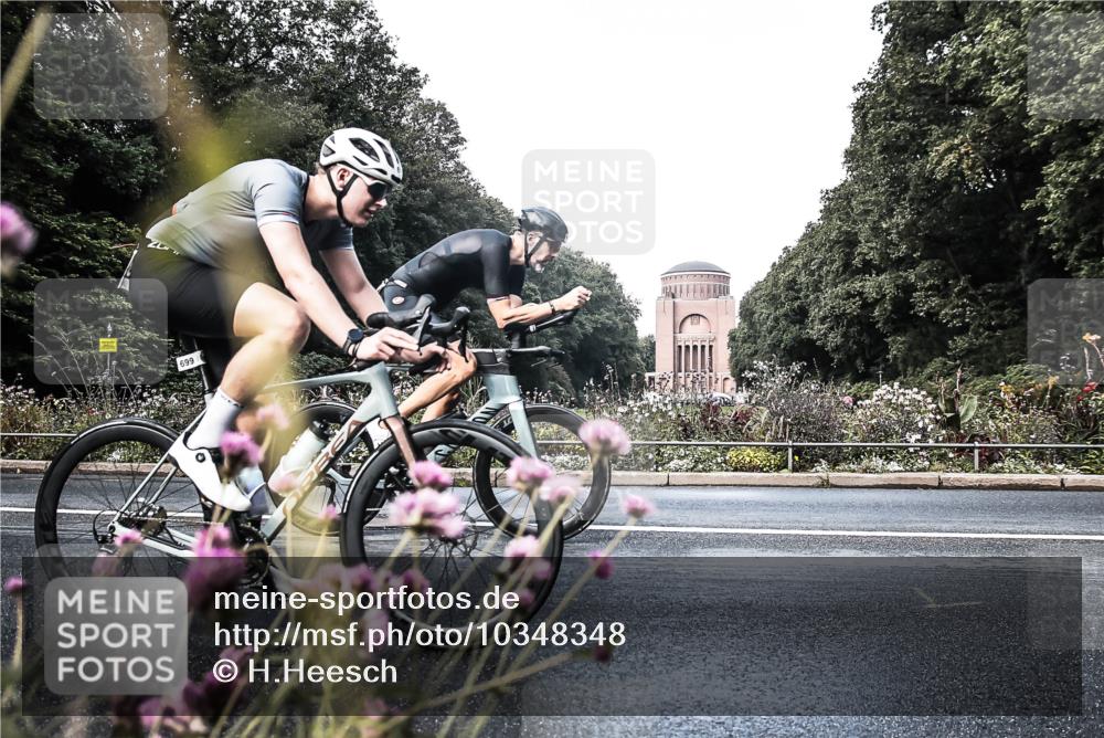 13.09.2026 - Stadtparktriathlon H.Heesch http://msf.ph/oto/10348348 13.09.2026 11:22:20 Radfahren 592, 599, 640, 699, 751 meine-sportfotos.de