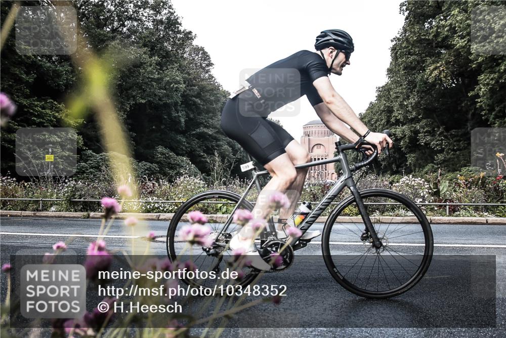 13.09.2026 - Stadtparktriathlon H.Heesch http://msf.ph/oto/10348352 13.09.2026 11:22:21 Radfahren 592, 599, 640, 699 meine-sportfotos.de