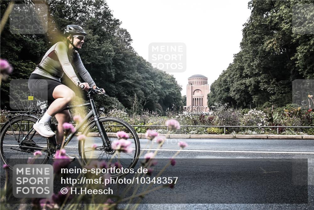 13.09.2026 - Stadtparktriathlon H.Heesch http://msf.ph/oto/10348357 13.09.2026 11:22:26 Radfahren 671, 687, 780, 805 meine-sportfotos.de