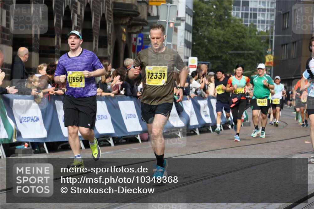 13.09.2026 - 21. swb-Marathon Bremen Strokosch-Dieckow http://msf.ph/oto/10348368 13.09.2026 10:53:52 Ziel 10141, 10222, 10227, 10478, 10479, 10626, 10757, 10821, 10838, 10845, 10886, 11168, 11242, 11379, 11446, 11502, 11590, 11800, 12056, 12119, 12308, 12341, 13597, 10579, 10708, 10822, 10947, 11010, 11206, 11290, 12075, 12244, 12356, 12435, 13531 meine-sportfotos.de