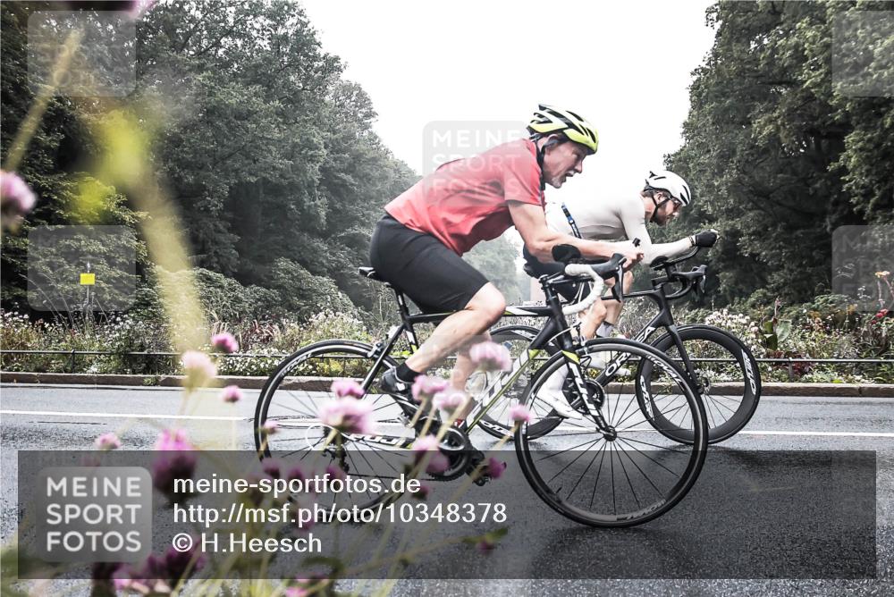13.09.2026 - Stadtparktriathlon H.Heesch http://msf.ph/oto/10348378 13.09.2026 10:20:01 Radfahren 273, 328, 377, 414 meine-sportfotos.de