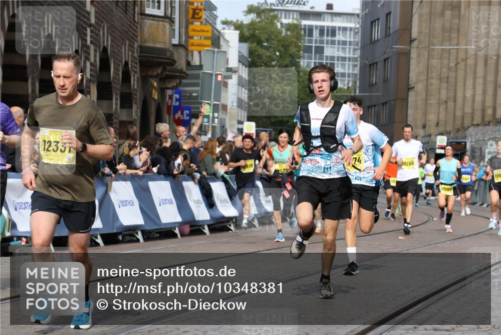 13.09.2026 - 21. swb-Marathon Bremen Strokosch-Dieckow http://msf.ph/oto/10348381 13.09.2026 10:53:53 Ziel 10141, 10222, 10227, 10478, 10479, 10626, 10821, 10838, 10845, 10886, 10905, 11168, 11242, 11379, 11446, 11502, 11590, 11800, 12056, 12119, 12308, 12331, 12341, 13597, 10579, 10822, 10947, 11010, 11206, 11290, 12075, 12244, 12356, 12435, 13531 meine-sportfotos.de
