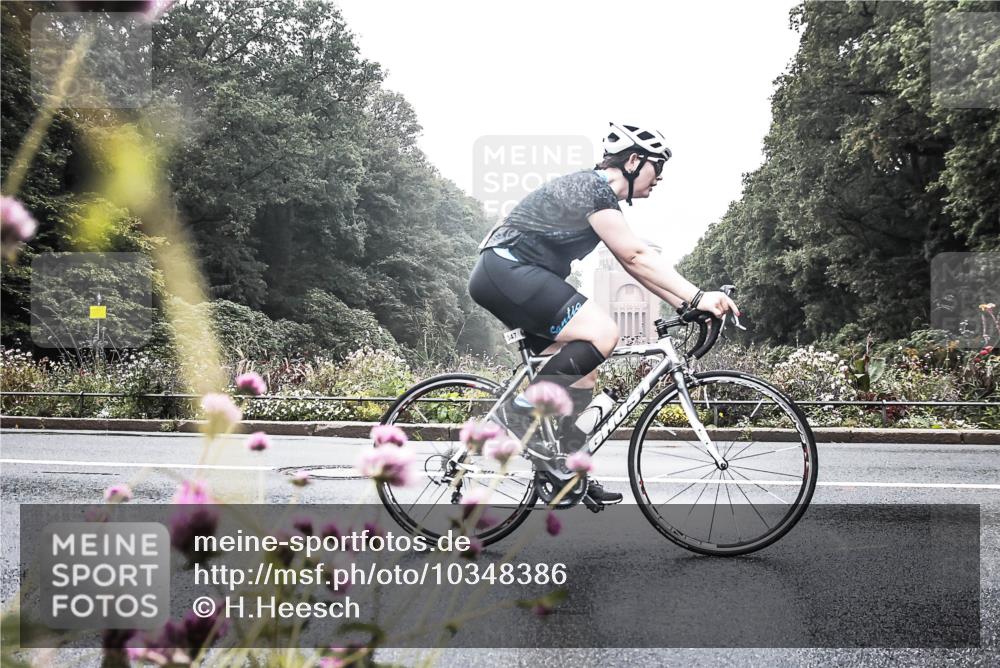 13.09.2026 - Stadtparktriathlon H.Heesch http://msf.ph/oto/10348386 13.09.2026 10:20:08 Radfahren 253, 346, 347 meine-sportfotos.de
