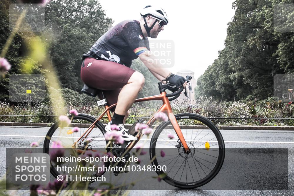 13.09.2026 - Stadtparktriathlon H.Heesch http://msf.ph/oto/10348390 13.09.2026 10:20:09 Radfahren 253, 346, 347, 415, 432 meine-sportfotos.de